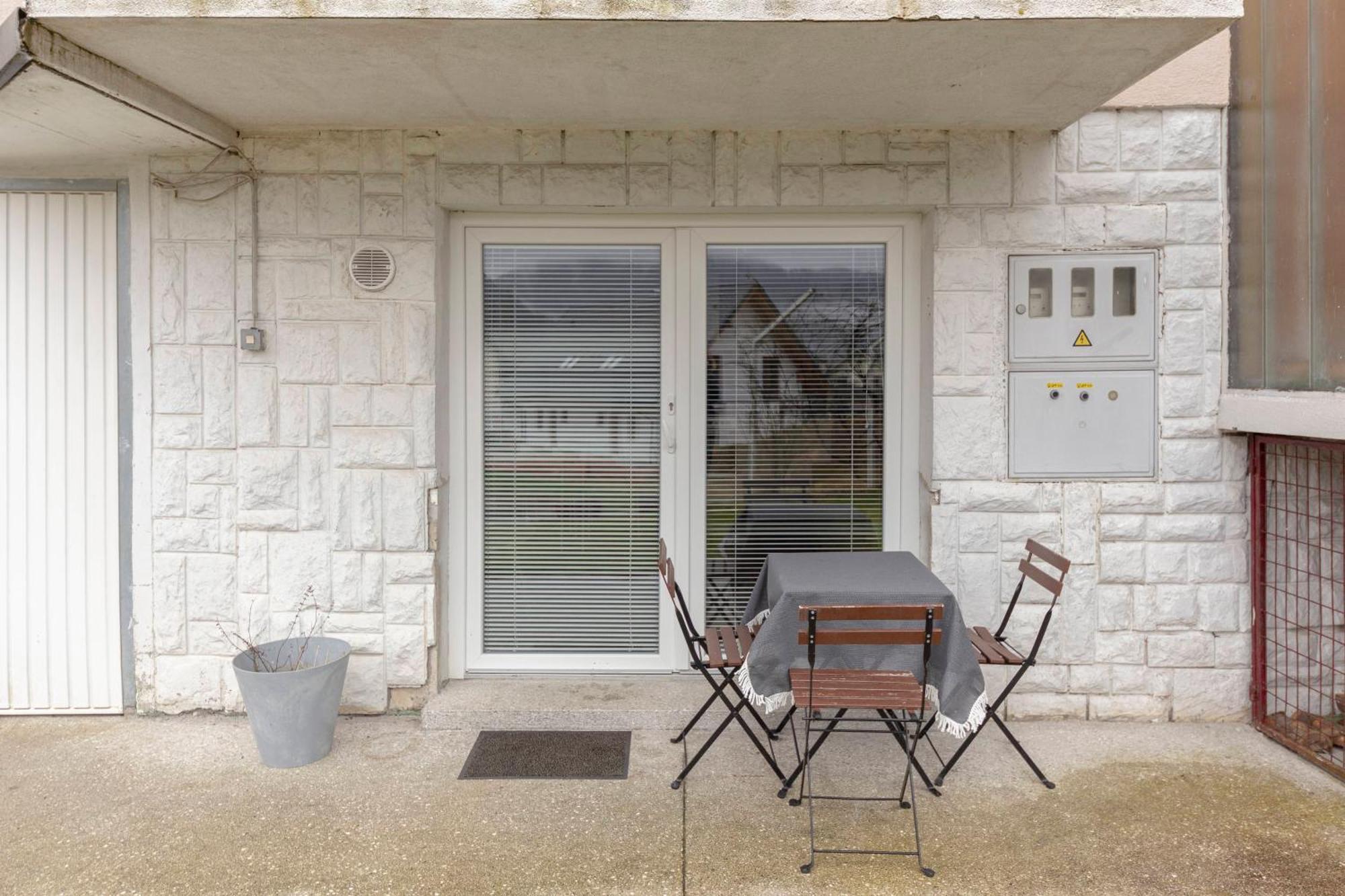 Apartments Znidar Spodnje Gorje Екстериор снимка